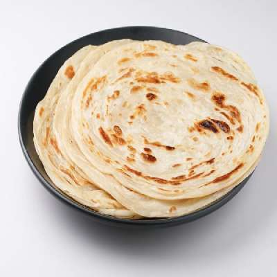 Tandoori Paratha Bread With Gravy