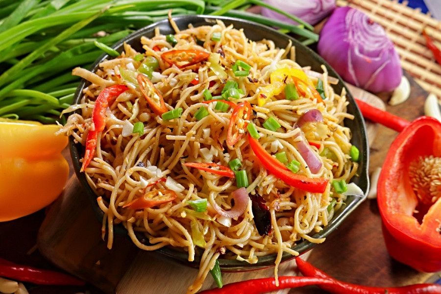 Veg Schezwan Noodles