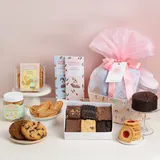 Customised Gift Hamper Basket (Eggless)