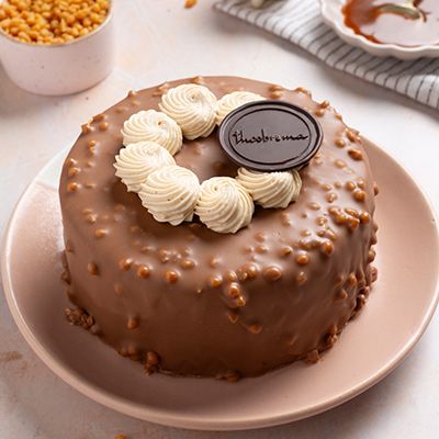 Chocolate Dripping Butterscotch Cake