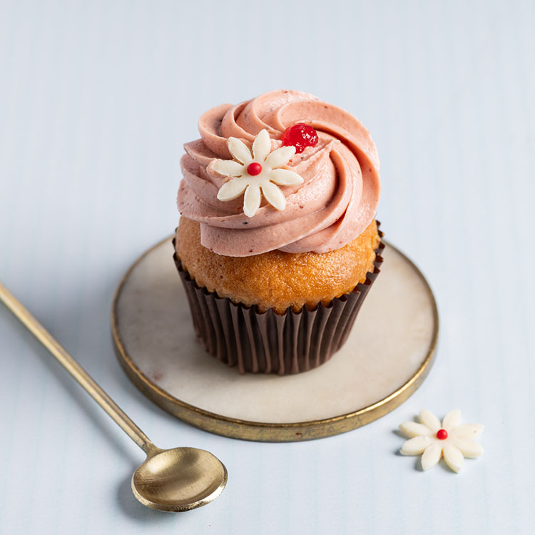 Strawberry Cupcake [1 Piece]