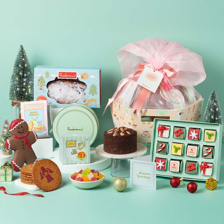 Christmas Luxury Gift Hamper Basket (Eggless)