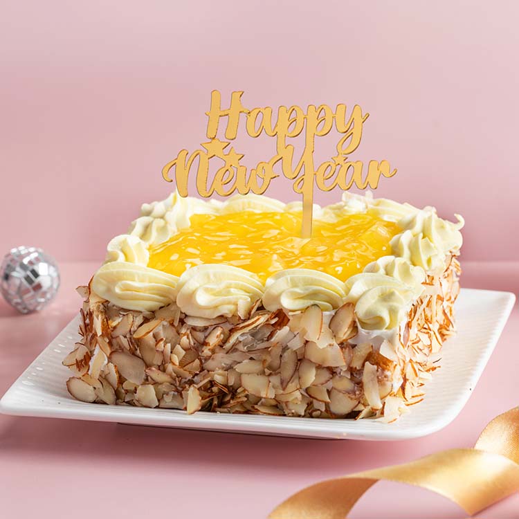 New Year Cake with Topper - Eggless Fresh Cream Pineapple [500g]