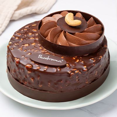 Eggless Cashew Chocolate Mousse Cake [1/2kg]