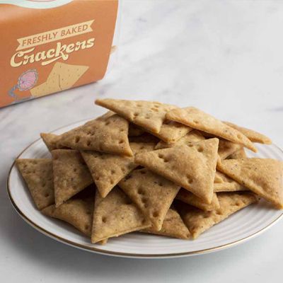 Black Pepper Sourdough Crackers [100g]