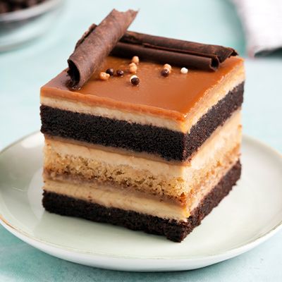 Coffee & Caramel Pastry [1 Piece]