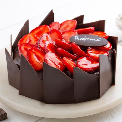 Chocolate & Strawberry Cake [1/2kg]