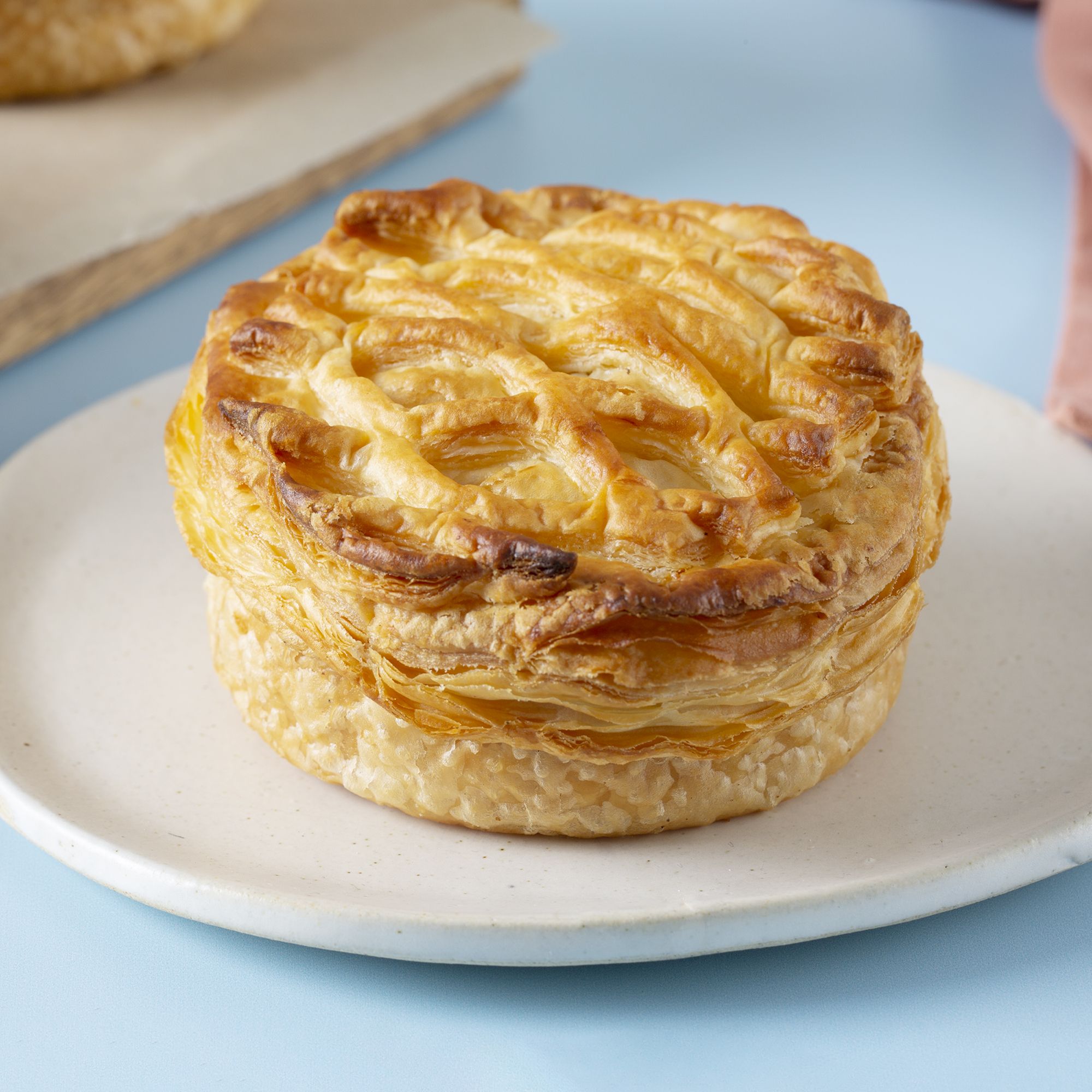 Spicy Paneer Butter Puff [1 Piece]