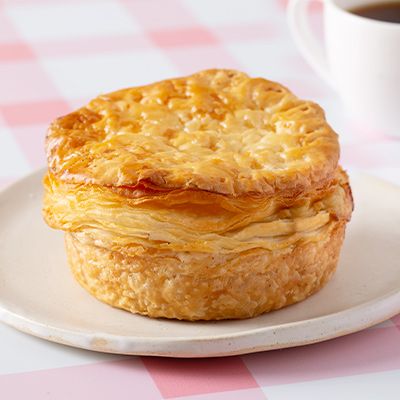 Chicken and Cheese Butter Puff [1 Piece]