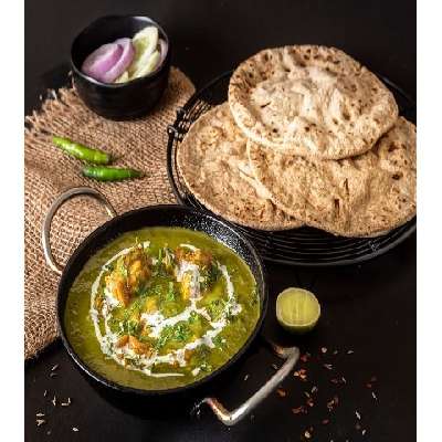 Palak Chicken And Rotis Meal - Diabetic Friendly