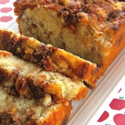 Apple Cinnamon Cake