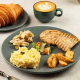 Chelvies Breakfast Combo