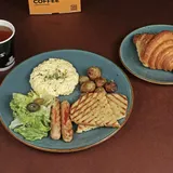 Chelvies Breakfast Combo