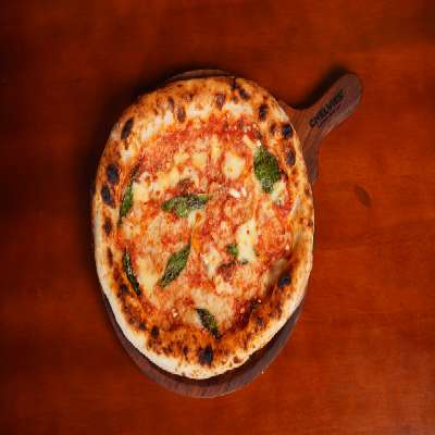 Queen Margherita Pizza