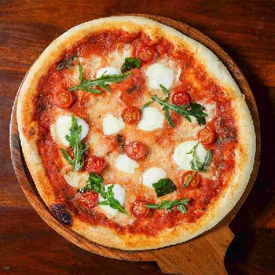 Mini Cherry Tomatoes & Bocconcini Pizza