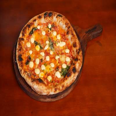 Quattro Formaggi Pizza