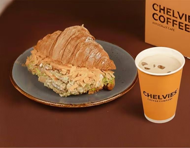 Pesto Mushroom Croissant Sandwich Combo
