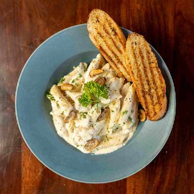 Chicken Alfredo Pasta