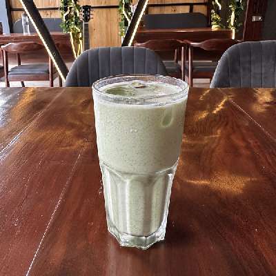 Iced Matcha Latte