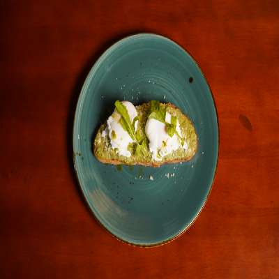 Avocado Toast With Poached Eggs