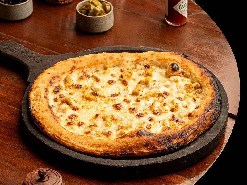 Spice Storm Chicken Pizza