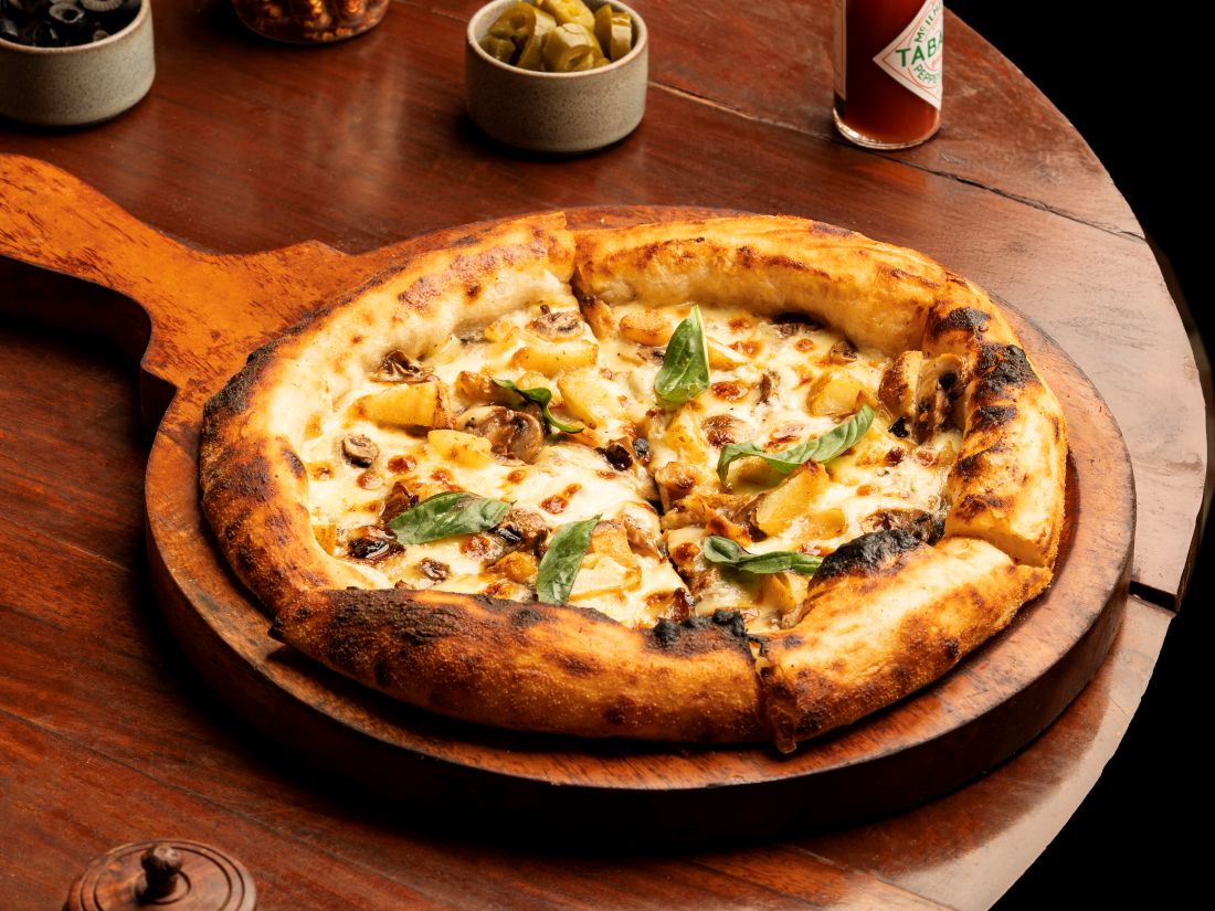 Mushroom With Truffle Oil Pizza