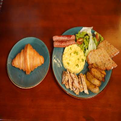 Chelvies Breakfast Combo