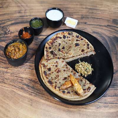 2 Whole Wheat Chicken Kheema Paratha With Sabji And Curd