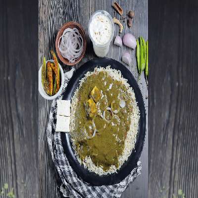 Chawal Palak Paneer + Lassi (Sweet/salted)