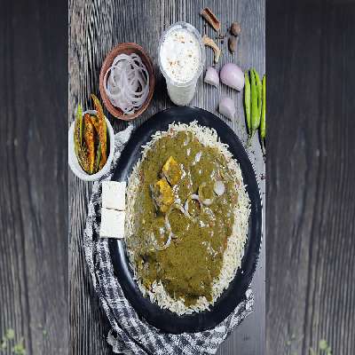 Chawal Chole Palak Paneer + Lassi (Sweet/salted)