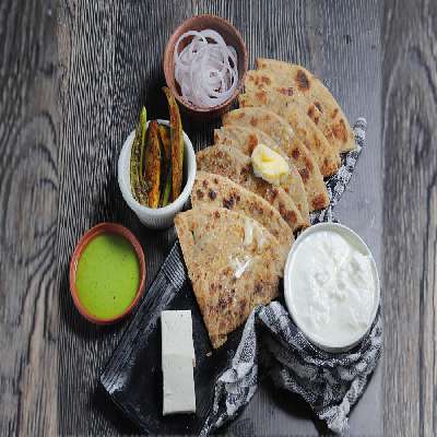 Butter Pyaj Paratha