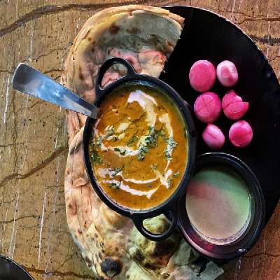 Dal Makhani + 2 Baby Naan/ 2 Butter Roti