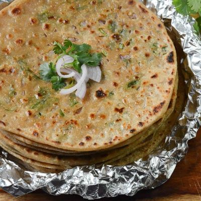 Aloo Pyaaz Parantha